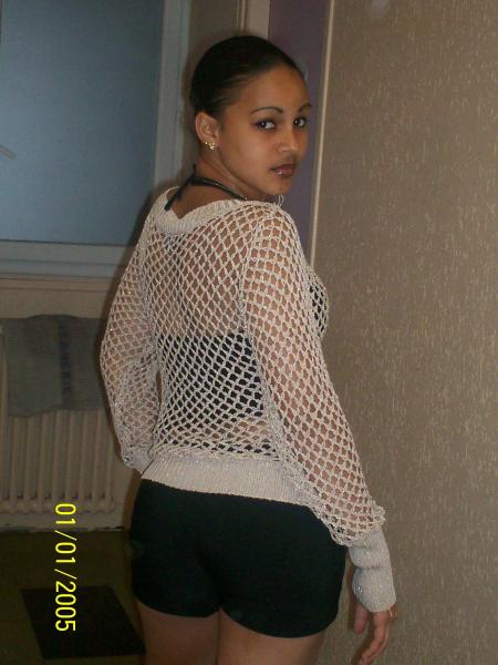 just me en pose photo